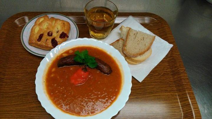 Pod Strehco se dobro jé 