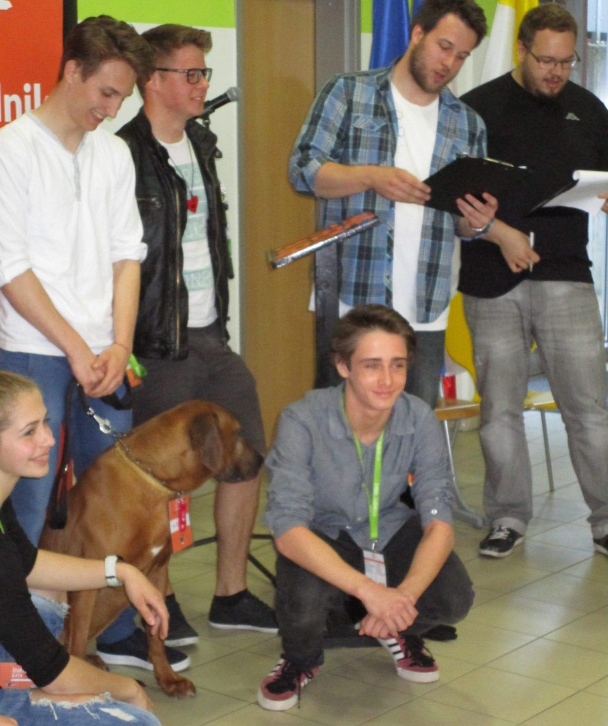 Ekipe in startup pes Hubert