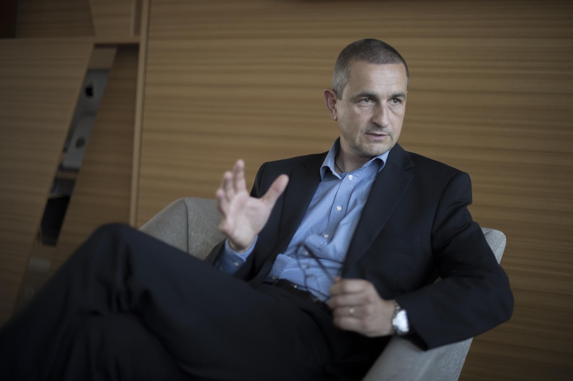 Dr. Denis Čaleta o sistemskem pristopu k varnosti v podjetjih