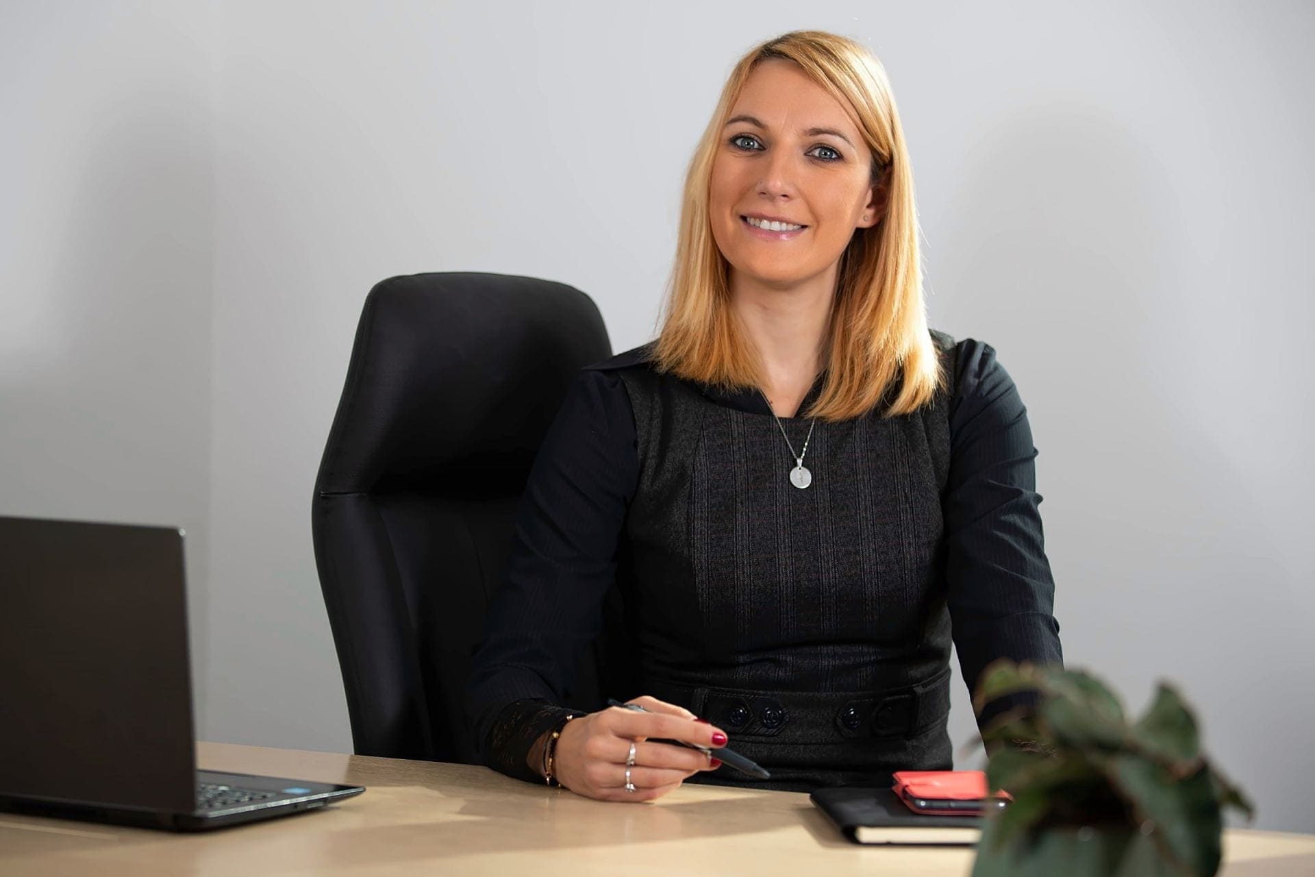 Vpliv egocentričnega vodenja na tim in organizacijo
