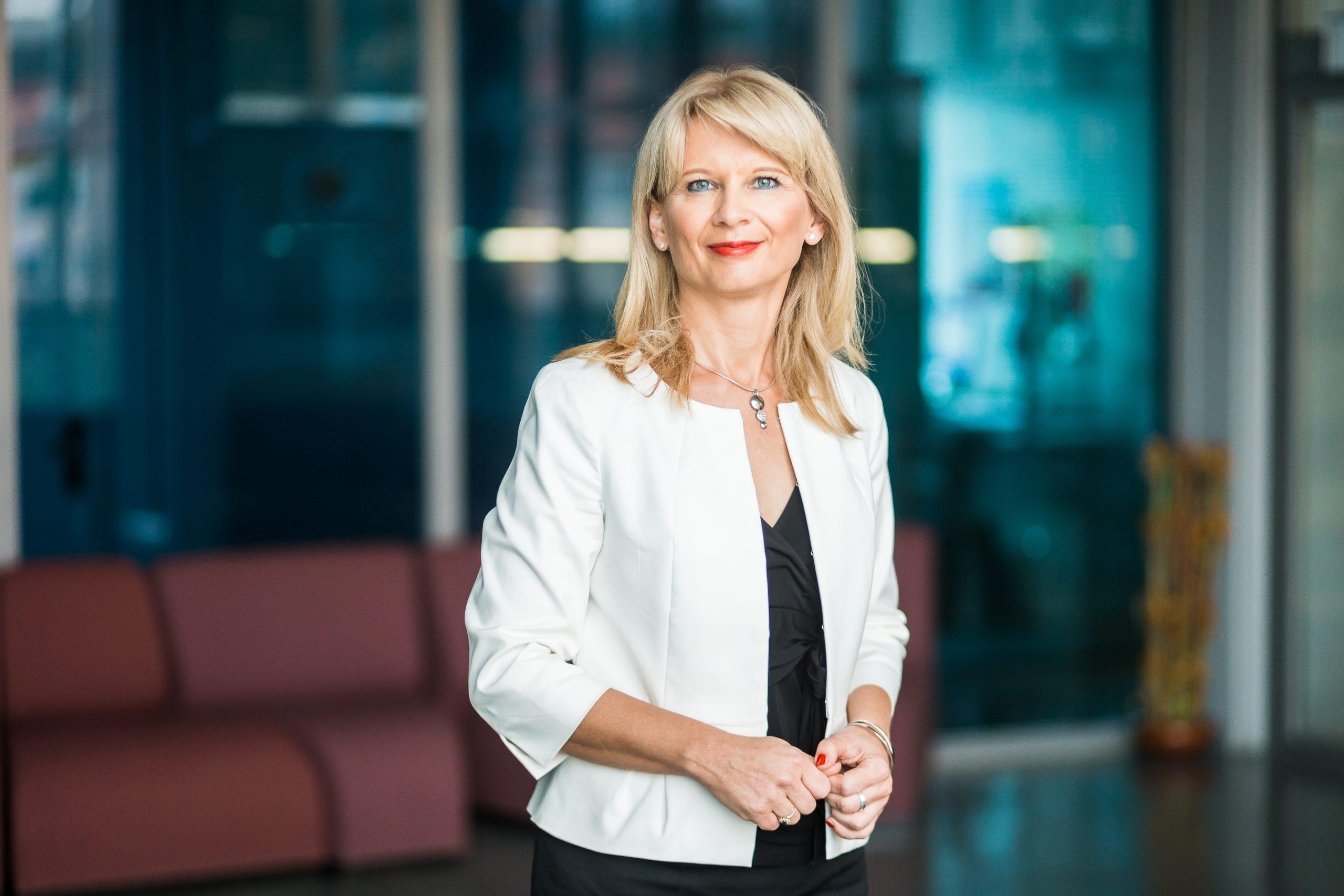 Maja Pak by Nino Verdnik