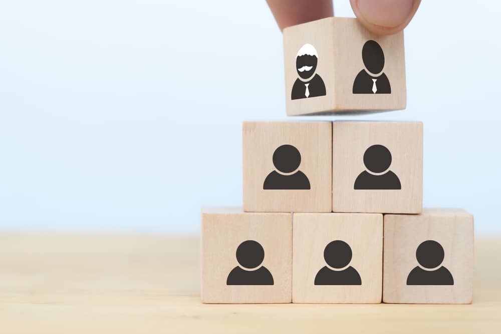 Vavčer za prenos lastništva podjetja – razpisna priložnost