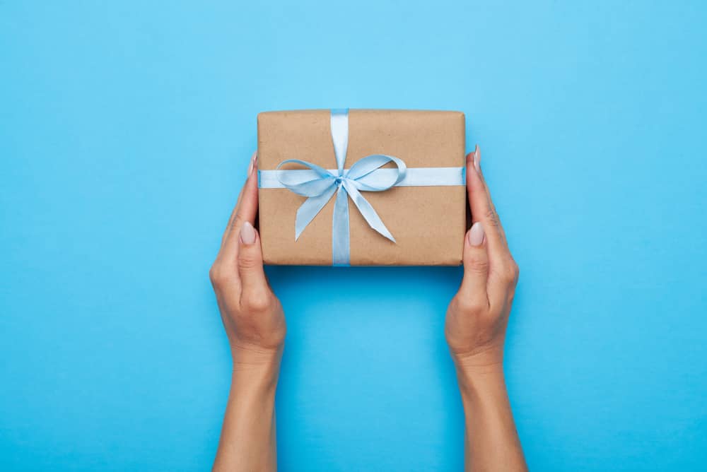 Davčna obravnava daril zaposlenim