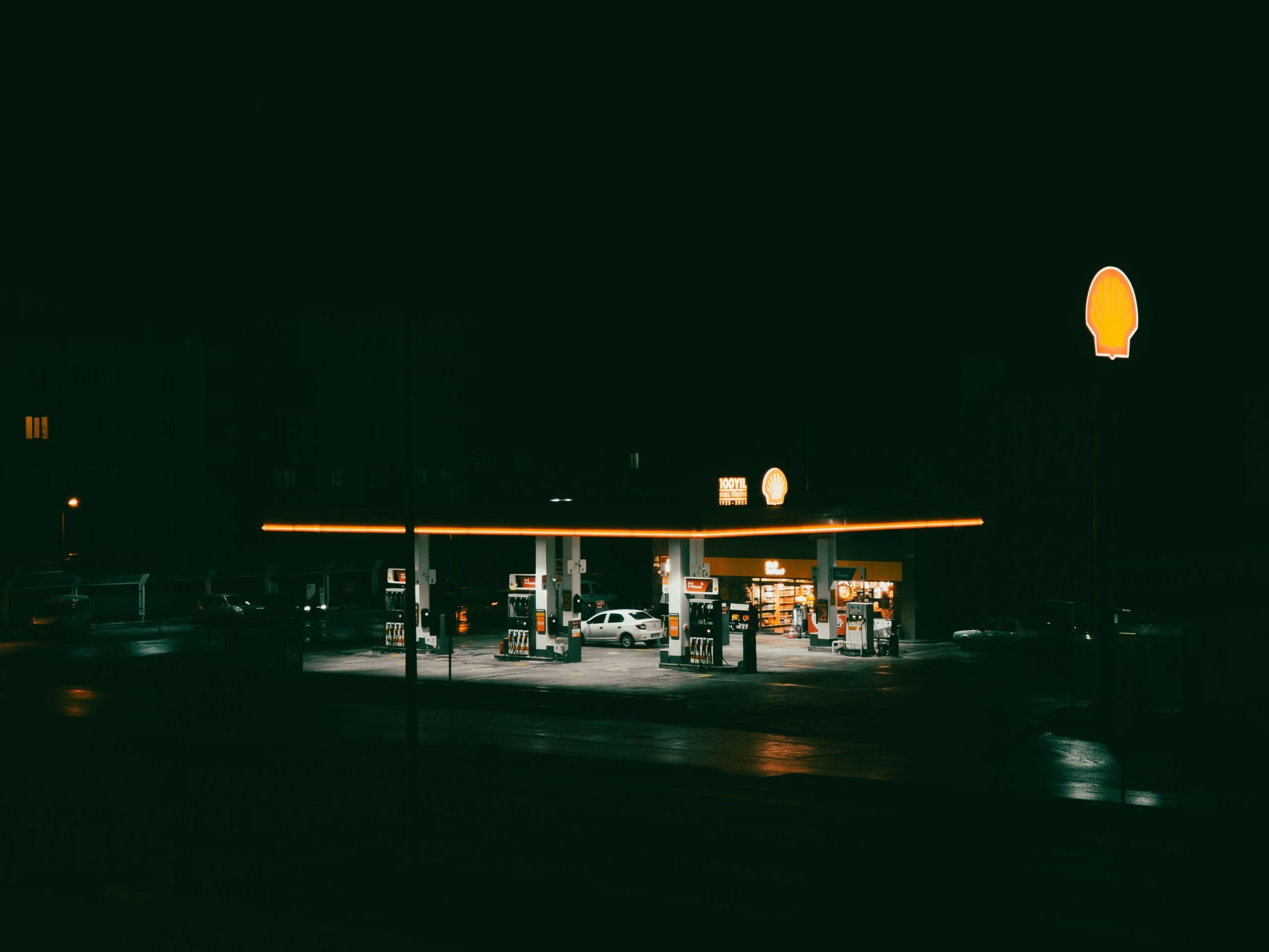 Od 1. septembra cenejša dizel in kurilno olje, bencin dražji